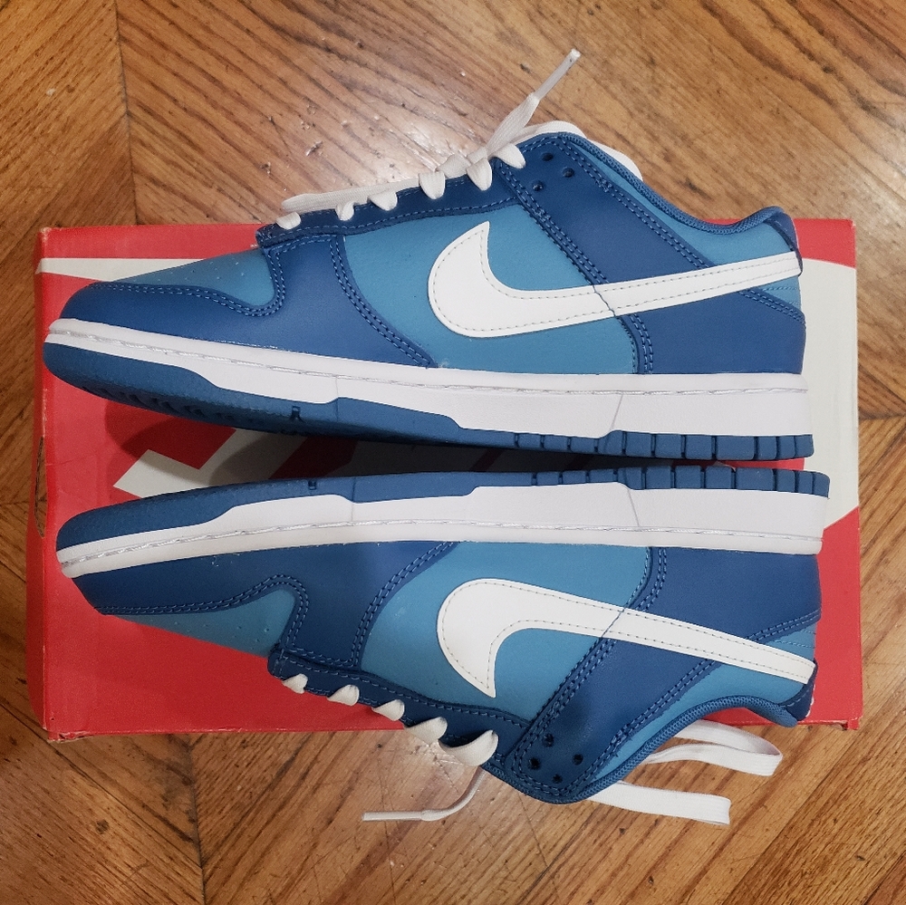 Nike dunks - Picture 2 of 3